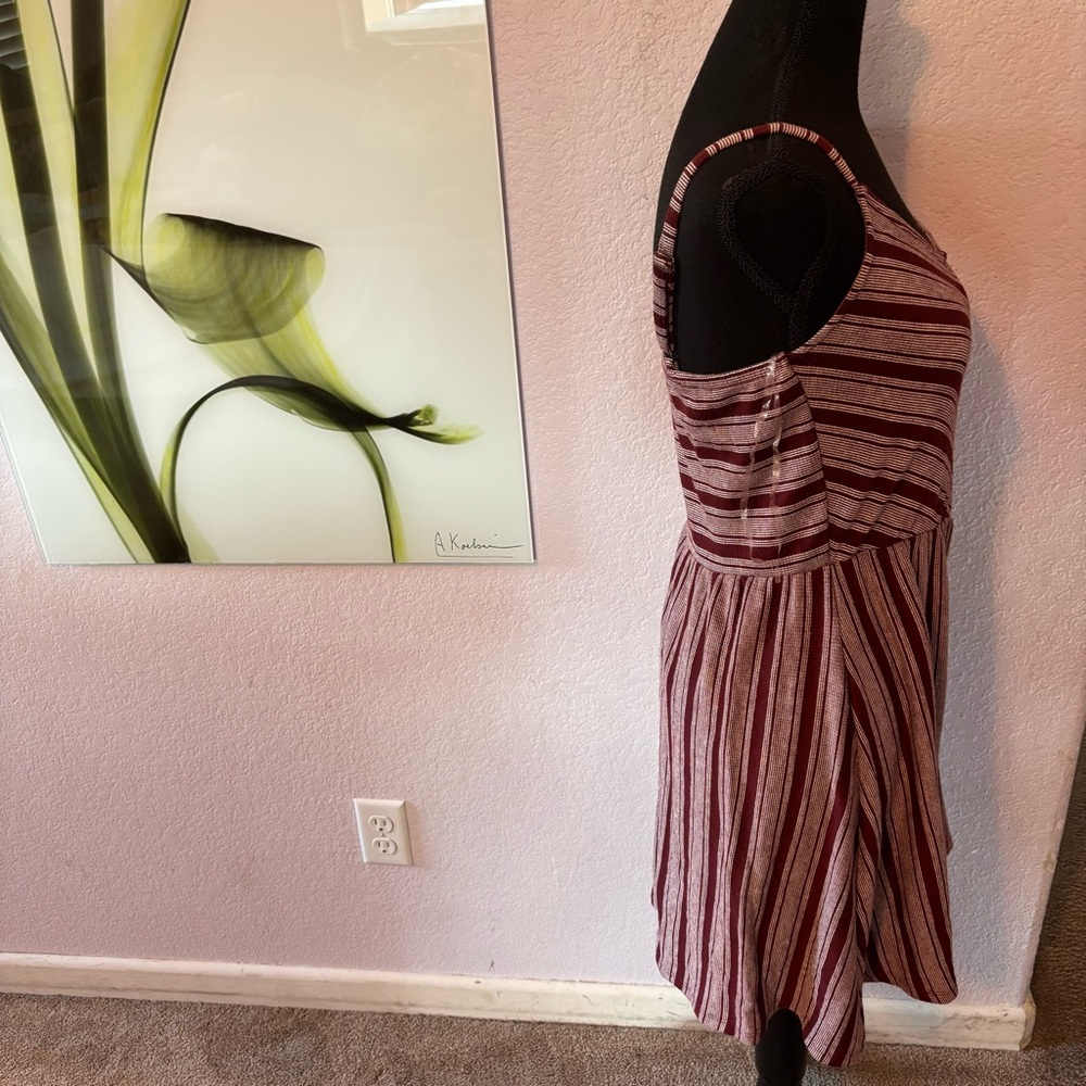 Dress size small - Picture 2 of 6